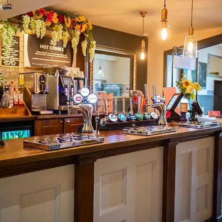 Highfield Hotell 3*