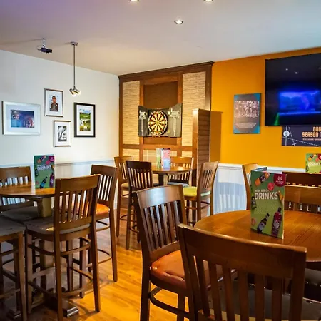 Highfield Hotell 3*