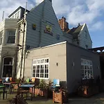 Highfield By Greene King Hotel 3*